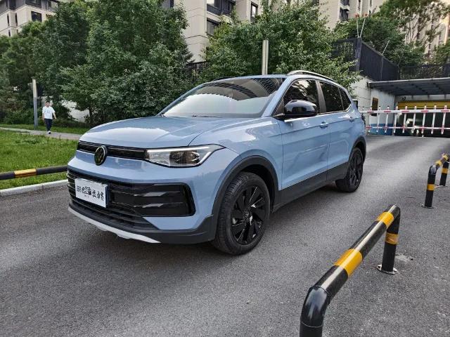 Volkswagen Tharu XR Cutting-Edge 300TSI Sharp Enjoy Edition