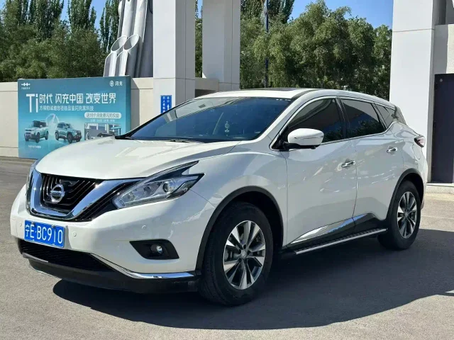Nissan Murano 2.5L XL 2WD Connected Luxury Edition