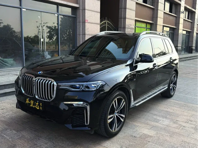 BMW X7 xDrive40i Premium Type M Sport Package
