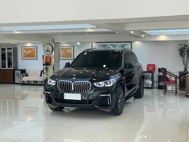 BMW X5 xDrive 30Li Premium Type M Sport Package