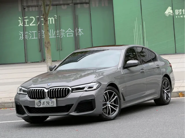 BMW 5 Series (Import) 525i M Sport Package
