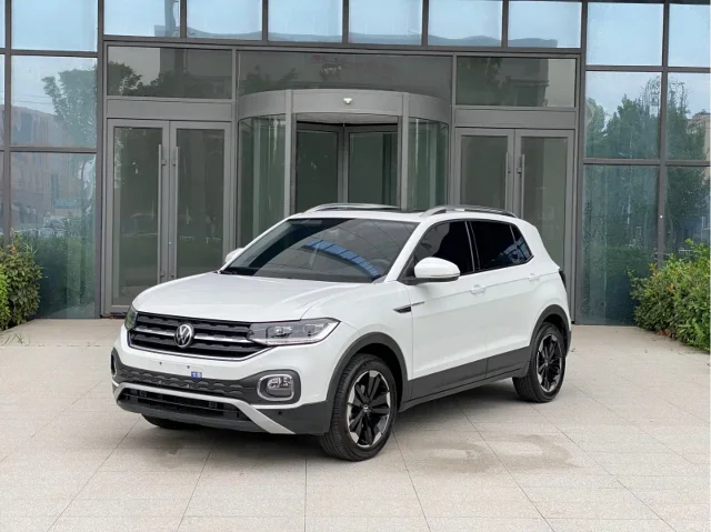 Volkswagen Tacqua 1.5L Auto Joy Connected Edition