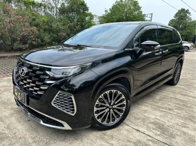 Hyundai Custo 270TGDi LUX Premium Edition