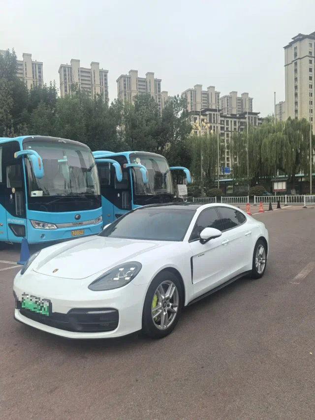 Porsche Panamera Hybrid Panamera 4 E-Hybrid 2.9T