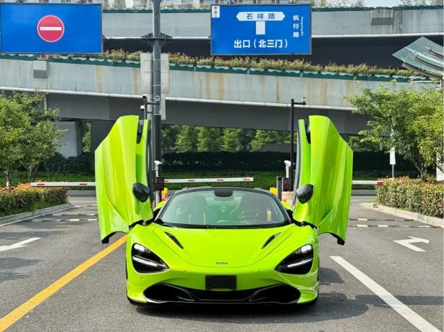 McLaren 720S 4.0T Spider