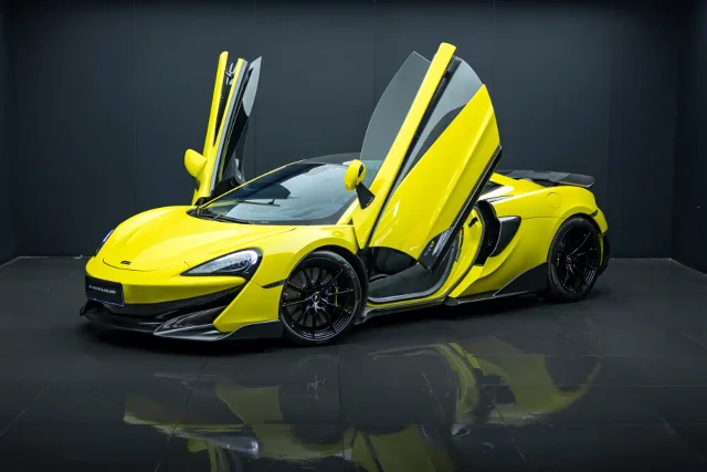 McLaren 600LT 3.8T Coupe