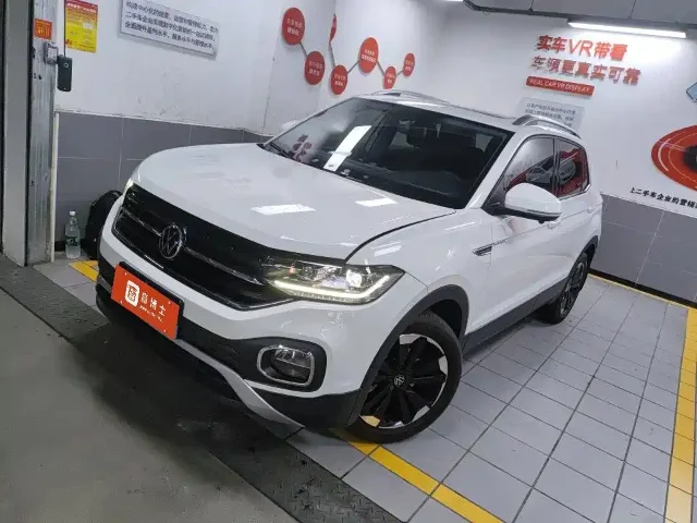 Volkswagen Tacqua 200TSI DSG Joy Connected Edition