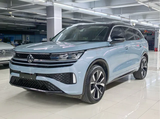 Volkswagen Tavendor 380TSI 4WD R-Line Debut Edition