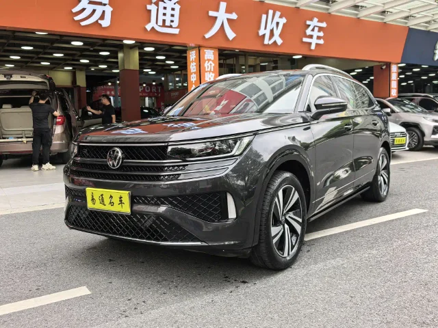 Volkswagen Tavendor 380TSI 4WD R-Line Cruising Edition