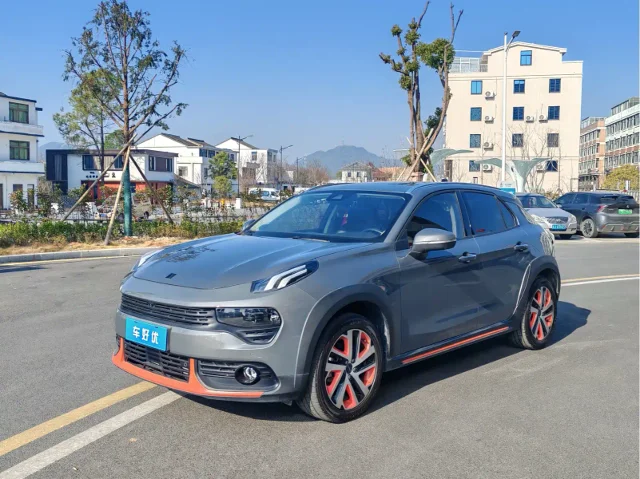 Lynk & Co 02 1.5TD DCT 2WD Shine Champion Edition