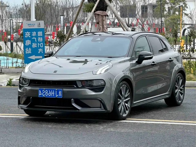 Lynk & Co 02 Hatchback 2.0TD Pro
