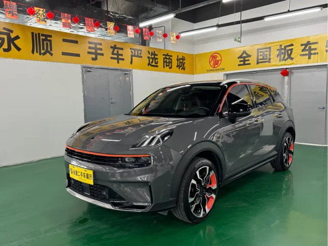 Lynk & Co 06 1.5T Shine Halo