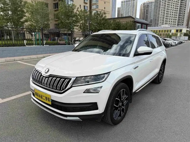 Skoda Kodiaq Facelift TSI330 7 seats 2WD Luxury Tech Edition