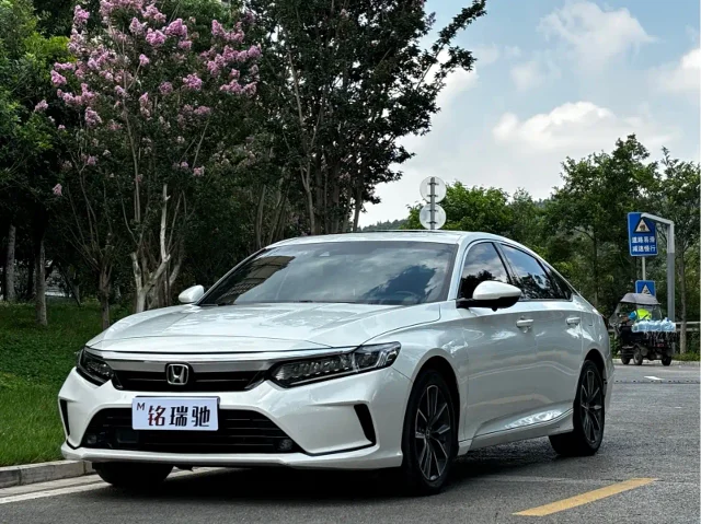 Honda Inspire 260TURBO Exquisite Edition