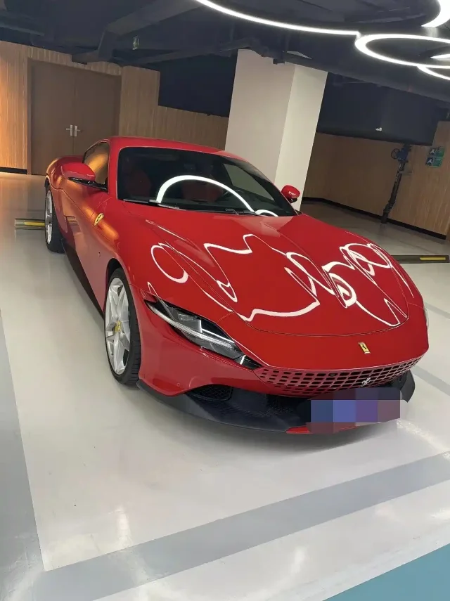Ferrari Roma 3.9T V8