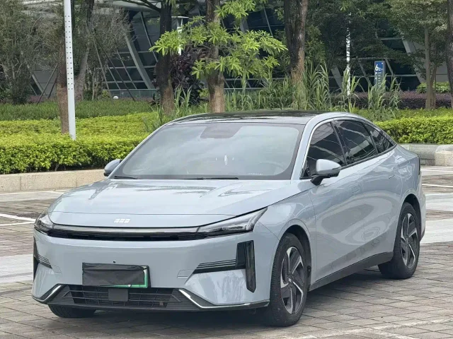 Geely Galaxy L6 125km MAX