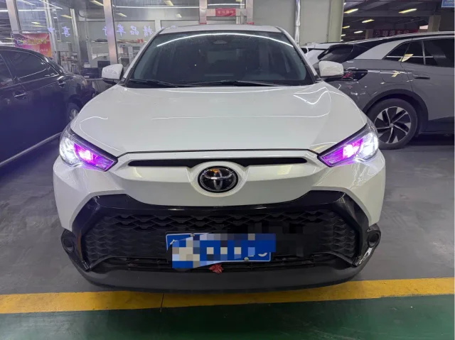 Toyota Frontlander 2.0L CVT Leading Edition