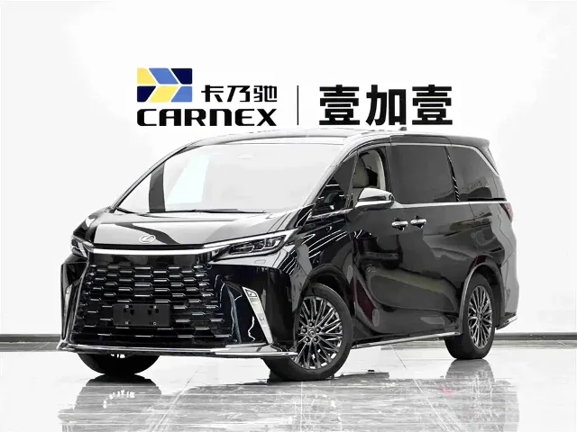 Lexus LM 500h 6-seat Distinguished Edition