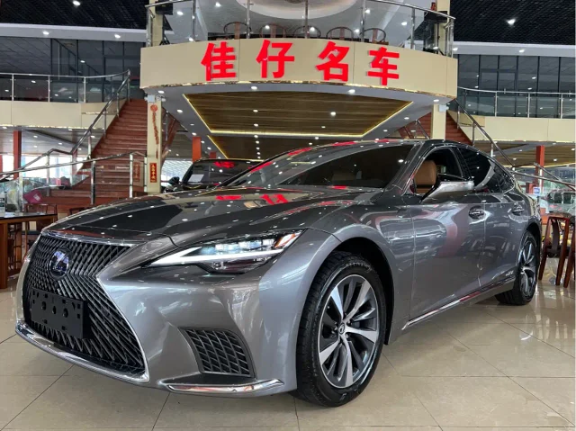 Lexus LS 500h Excellence Edition