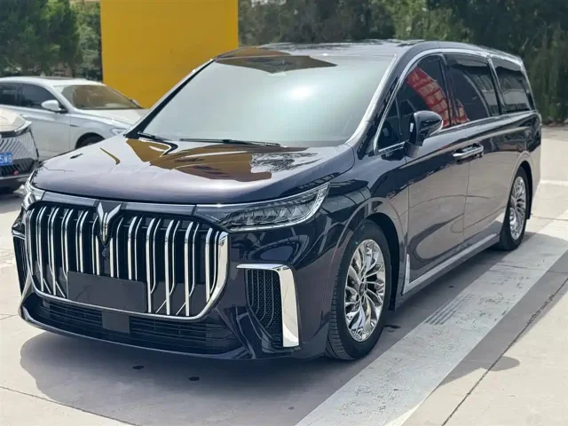 Voyah Dreamer PHEV Ultra Long Range Flagship Edition