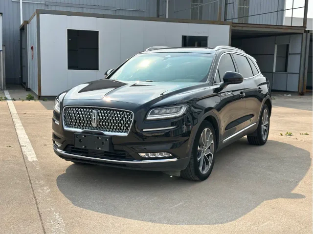 Lincoln Nautilus 2.0T 4WD Elegant Edition