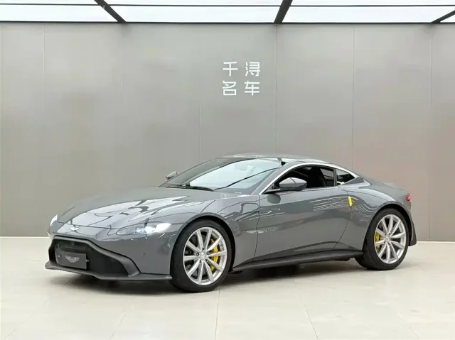 Aston Martin V8 Vantage 4.0T V8 Coupe