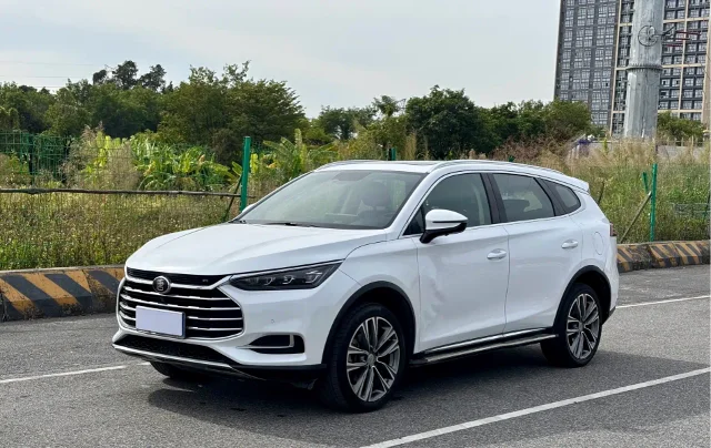 BYD Tang 2.0T Auto Connected Premium Type 7 seats China VI