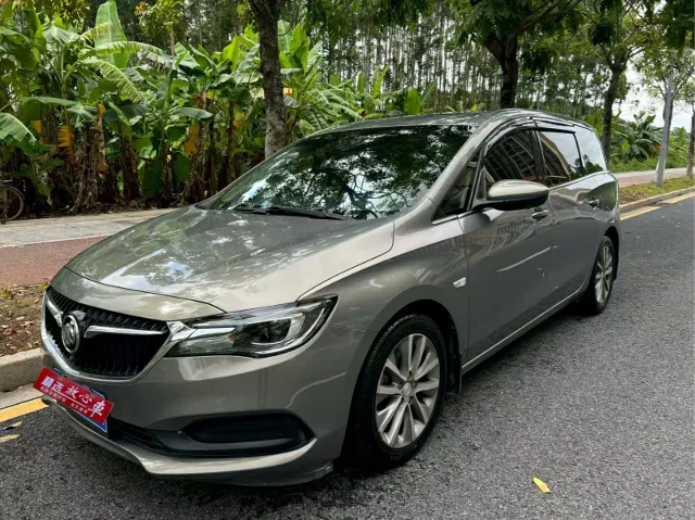 Buick GL6 18T 6 seats Connected Luxury Type China VI