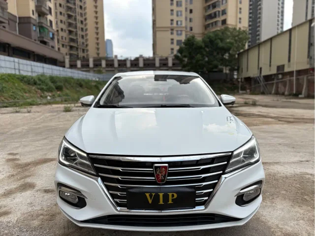 Roewe i5 1.5L Auto 4G Connected Leader Luxury Flagship Edition