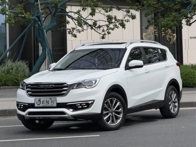 Jetour X70 1.5T DCT Joy Travel Edition 5 seats