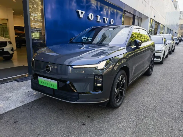Volvo XC70 PHEV 2WD Long Range Core