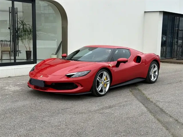 Ferrari 296 3.0T V6 GTB