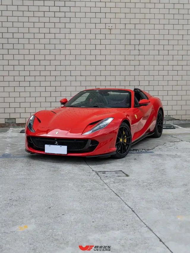 Ferrari 812 6.5L GTS