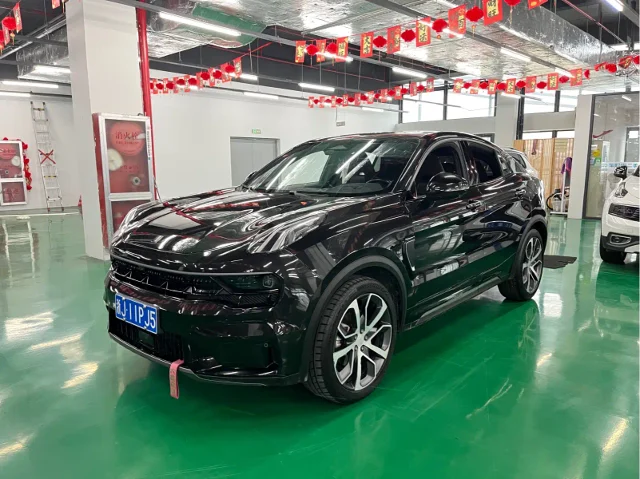 Lynk & Co 05 2.0TD 4WD Dynamic Halo