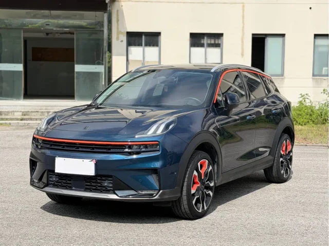 Lynk & Co 06 1.5T Dynamic Pro