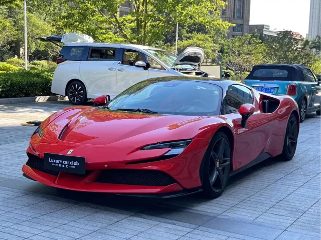 Ferrari SF90 3.9T V8 Spider