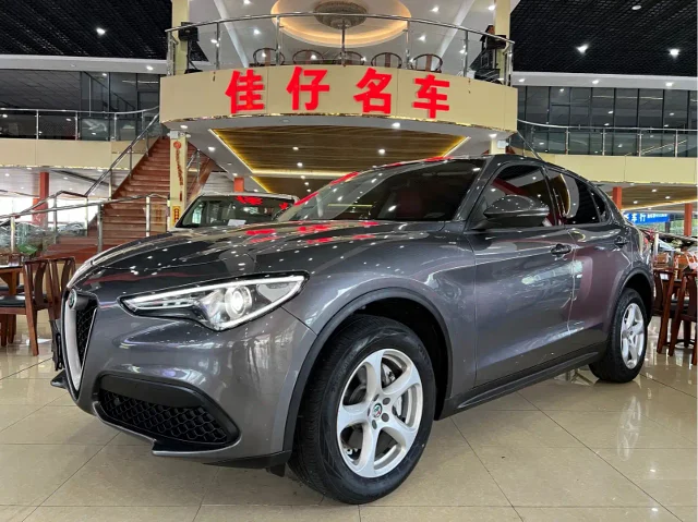 Alfa Romeo Stelvio 2.0T 200HP Elite Edition