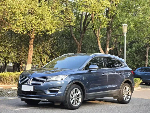 Lincoln MKC 2.0T 4WD Premium Shine Edition