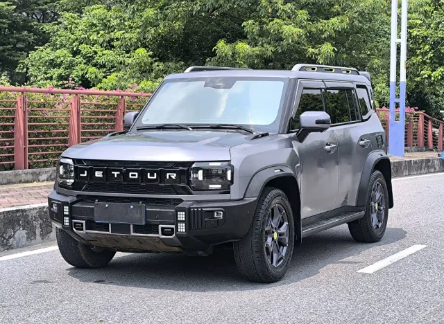 Jetour Traveller 2.0T 4WD Cross PRO+