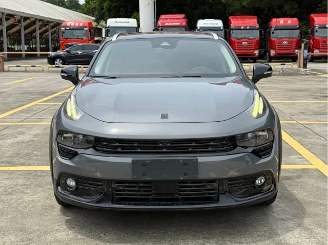 Lynk & Co 02 1.5T DCT 2WD Shine Pro Edition
