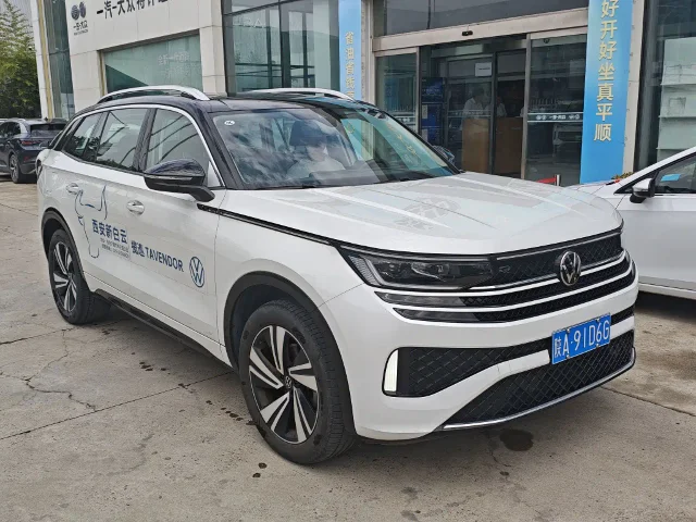 Volkswagen Tavendor 380TSI 4WD R-Line Patrol Ceremony Edition