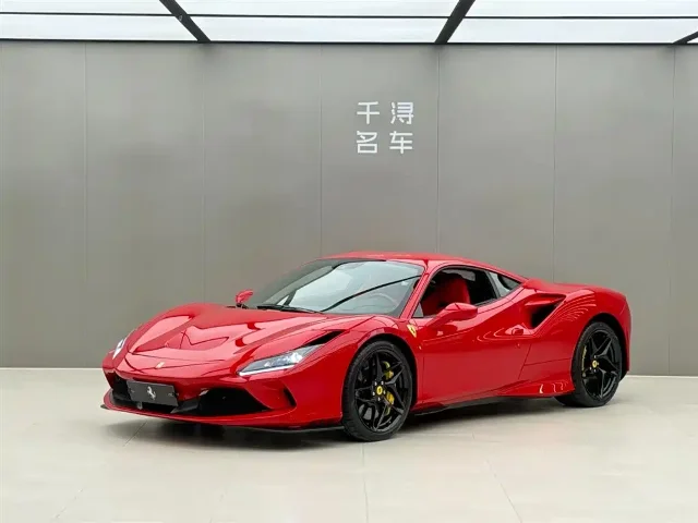 Ferrari F8 Tributo 3.9T V8