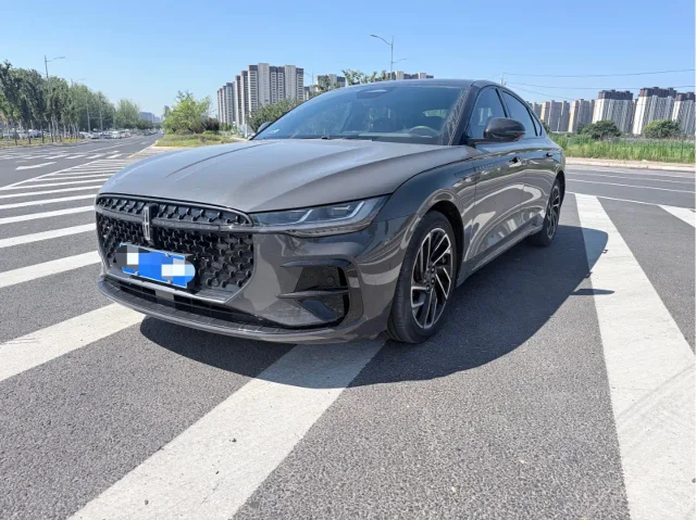 Lincoln Z Facelift i Cool Premium Shine Edition