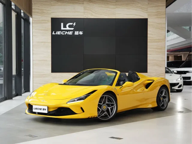 Ferrari F8 Spider 3.9T V8