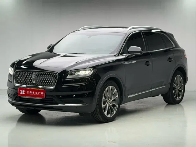 Lincoln Nautilus 2.0T 4WD Premium Edition