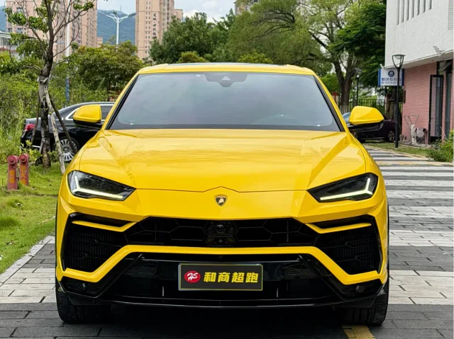 Lamborghini Urus 4.0T V8
