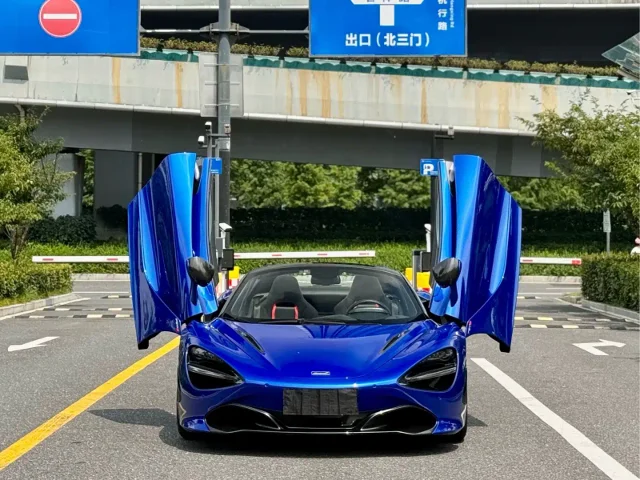 McLaren 720S 4.0T Spider
