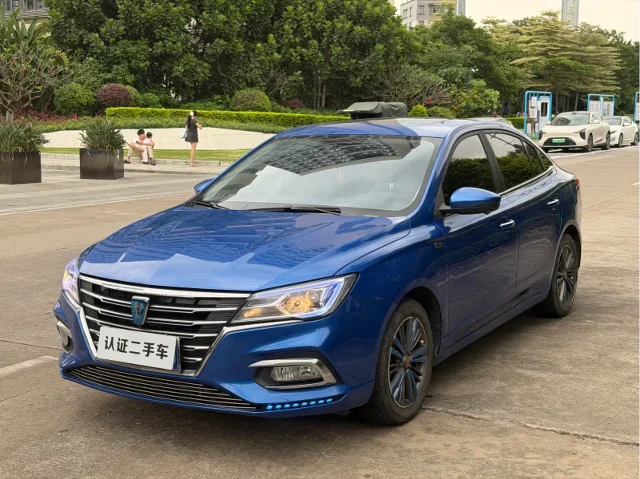 Roewe i5 1.5L Auto 4G Connected Bright Luxury Edition
