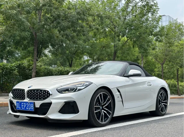 BMW Z4 sDrive 25i Fierce Sun Limited Edition