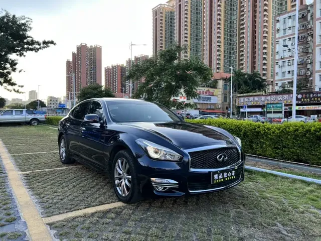 Infiniti Q70 Q70L 2.0T Elite Edition